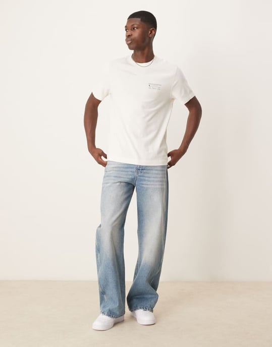 Abercrombie & Fitch golfgrafik t-shirt med tryck på ryggen i krämfärg - Image 4
