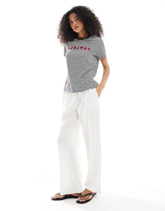 French Connection bonjour t-shirt i marinblå och vit rand - Image 2