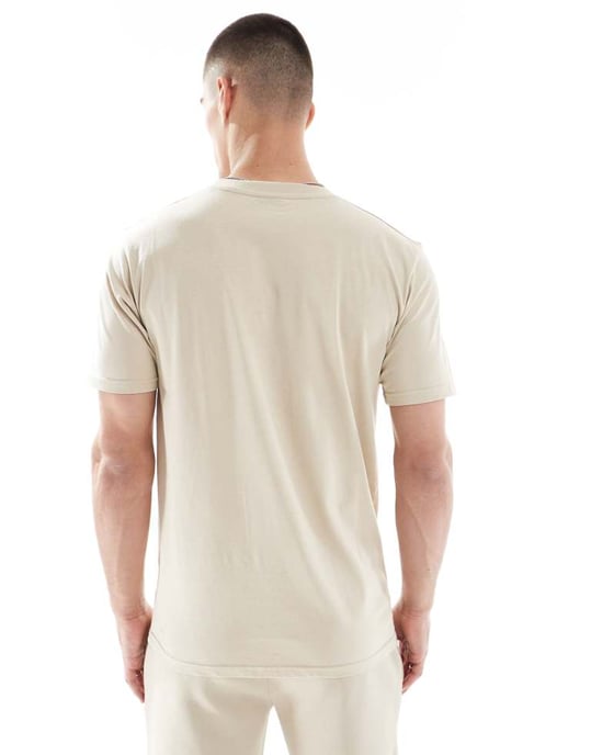 Ellesse Ollio t-shirt i beige - Image 2