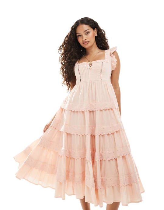 Miss Selfridge Petite spets broderad trim babydoll midiklänning i persika - Image 4
