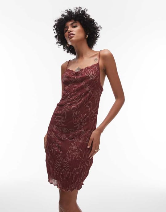 Topshop krinklad kjolklänning med sjötryck i burgundy - Image 1