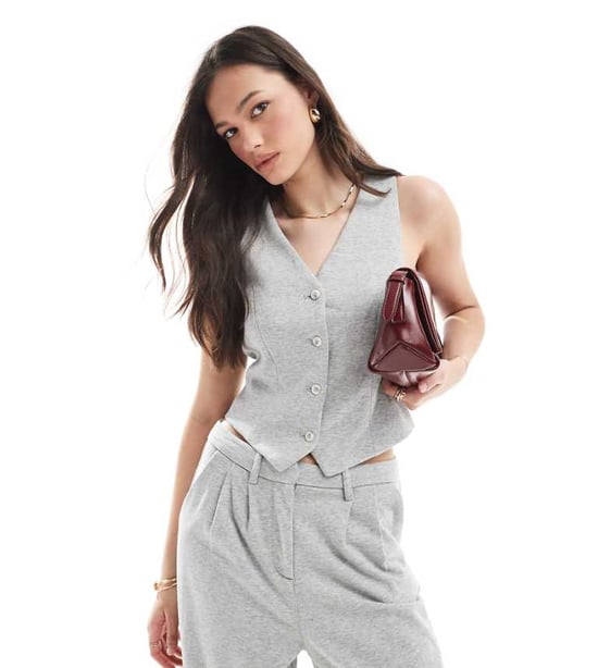 Vero Moda Tall jersey västset i ljusgrå melange - Image 1