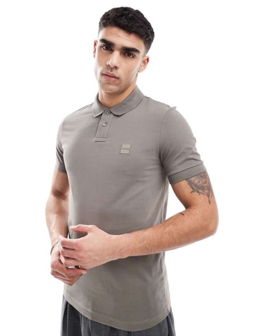 BOSS Orange Passenger ikonlogga slim fit pikétröja i brunt - Image 1