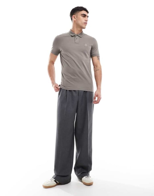 BOSS Orange Passenger ikonlogga slim fit pikétröja i brunt - Image 3