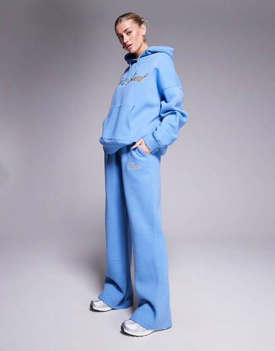 Kaiia bomullsblandning sport broderad skriftlogotyp hoodie co-ord i blått och gult - Image 3