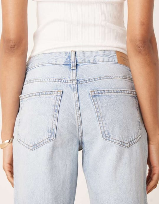 Gina Tricot Tall low waist straight leg jeans in lightwash blue - Image 2