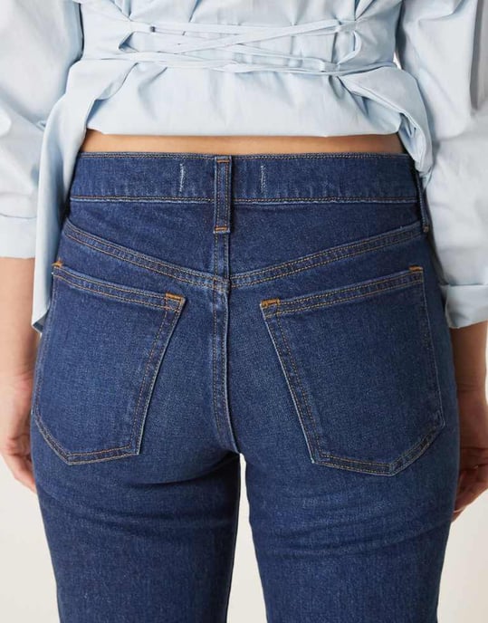 Abercrombie & Fitch mid-rise raka jeans i mörk tvätt - Image 4