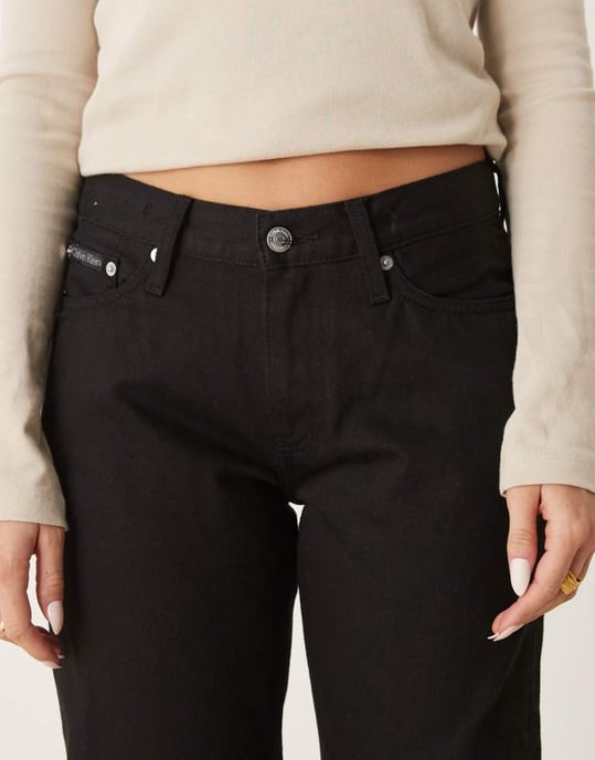 Calvin Klein Jeans låga raka jeans i svart - Image 4