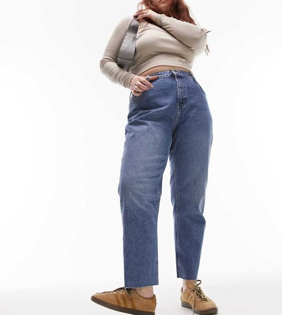 Topshop Curve beskuren midjehöjd raka jeans med råa fållar i mellanblå - Image 1