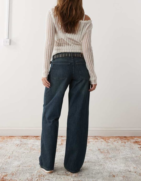 Weekday Ample låg midja baggy fit jeans i mörkblå tvätt - Image 2