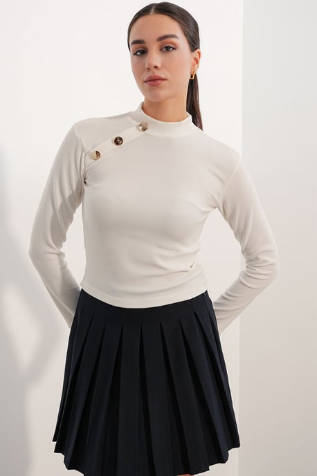 Women's Blouse - Image 3