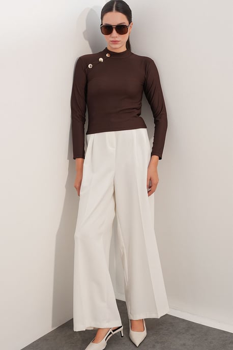Women's Blouse - Image 2