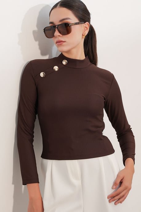 Women's Blouse - Image 3
