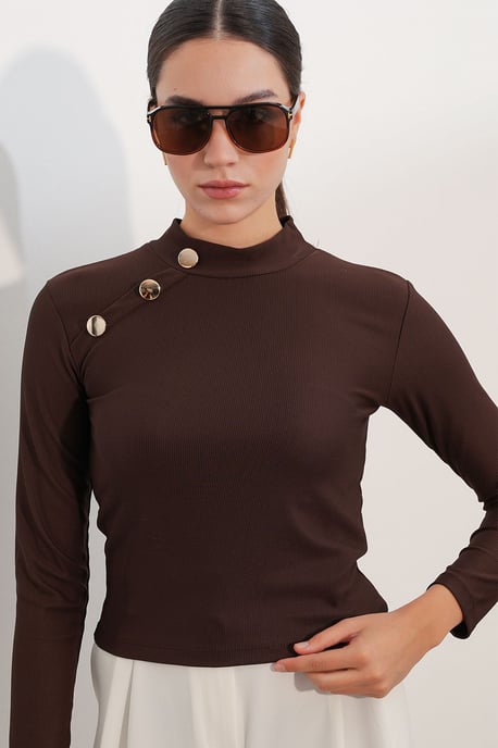 Women's Blouse - Image 4