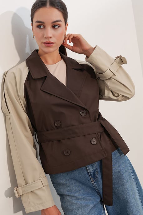 Short Belted Trench Coat - Image 4