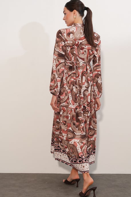 Buttoned Crew Neck Maxi Dress with Waistband - Image 6