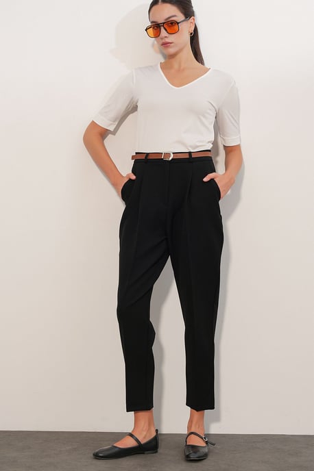 Women's Straight-Leg Pants - Image 3