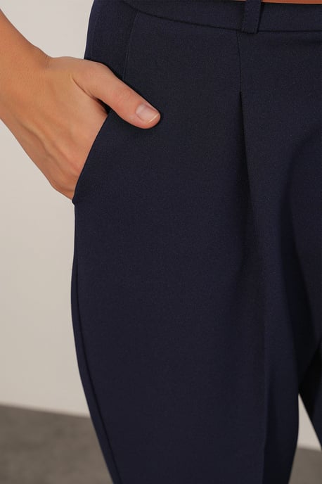 Women's Straight-Leg Pants - Image 5