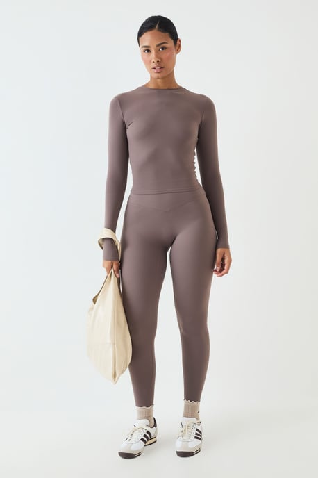 DSGN Studio Soft Luxe Long Sleeve Top - Image 2