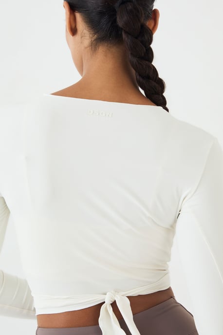 DSGN Studio Soft Luxe Lettuce Edge Wrap Long Sleeve Top - Image 4
