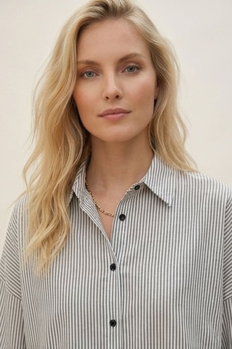 Oversized Long-Sleeve Poplin Shirt - Image 2