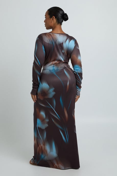 Plus Tonal Floral Long Sleeve Maxi Dress - Image 2