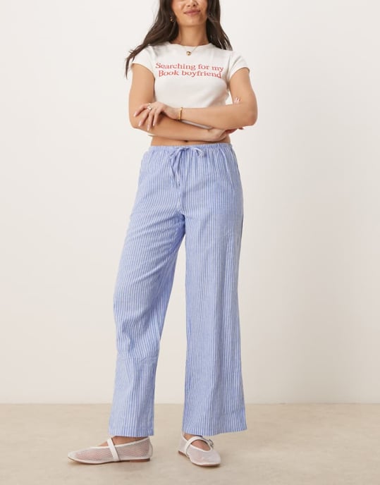Gina Tricot vida linneblandade byxor med dragsko i midjan i blå och vita ränder - Image 1