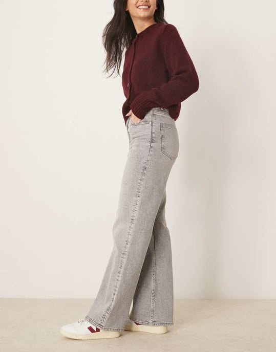 Gina Tricot bekväma vida jeans i ljusgrå tvätt - Image 2