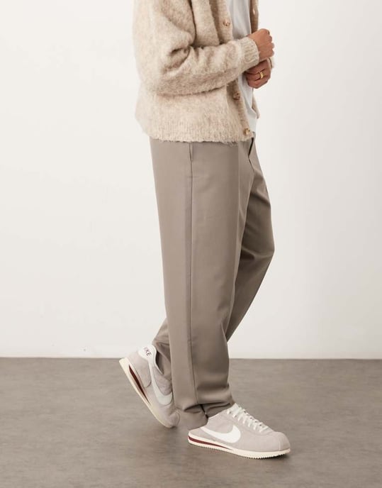 ASOS DESIGN dra på smarta vida byxor med knappar i fåll i dämpad khaki - Image 2