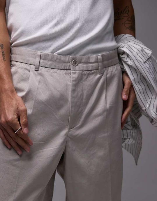ARKET bomulls chinos med lös passform i mörk sten - Image 3