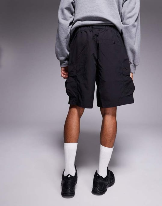The North Face cargobyxor med fickor i svart - Image 2