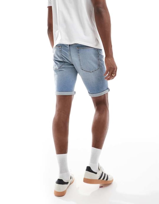 ASOS DESIGN rak slim denimshorts i ljusblå tvätt - Image 3