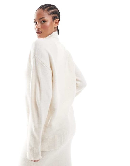 Vero Moda Tall oversized rullkragejumper set i mono melange - Image 3