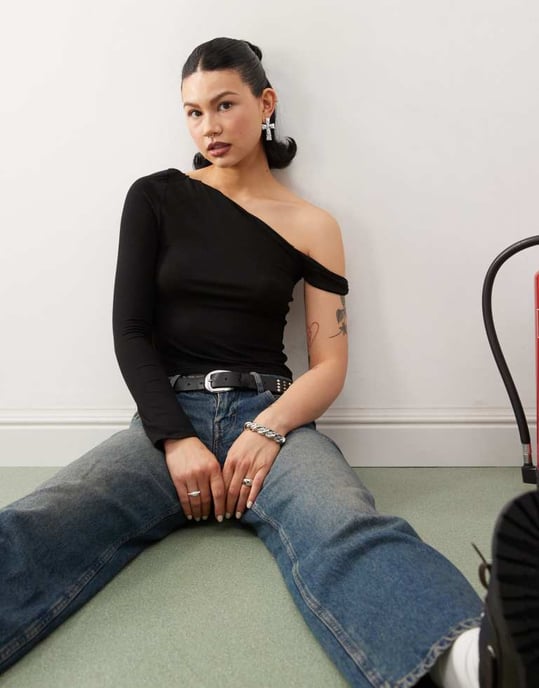 COLLUSION twist shoulder long sleeve top in black - Image 3