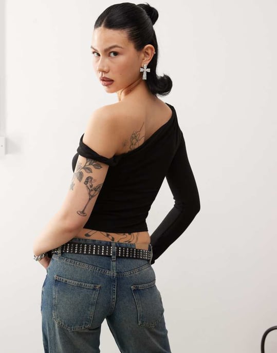 COLLUSION twist shoulder long sleeve top in black - Image 4