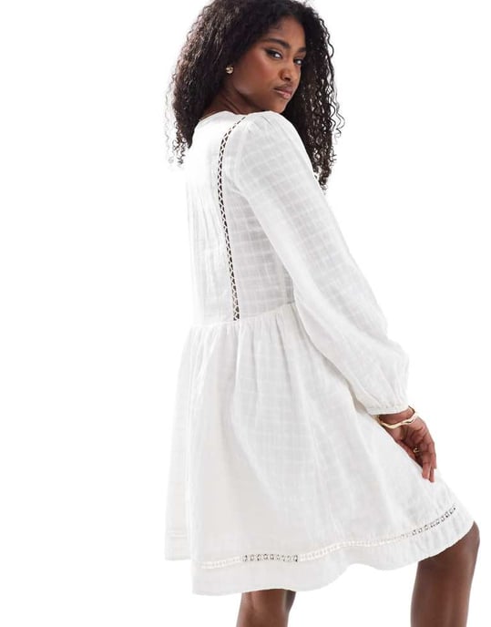 Accessorize långärmad kaftan i vit - Image 4