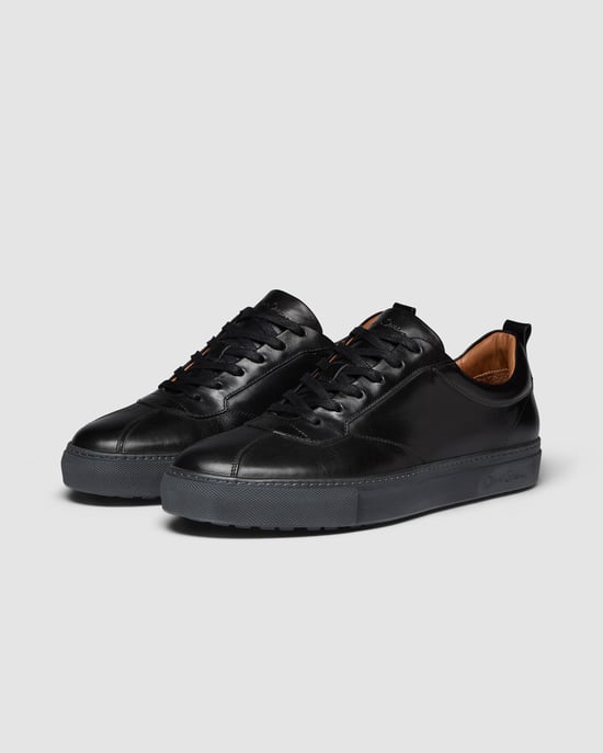 Trainers in Black - Image 2