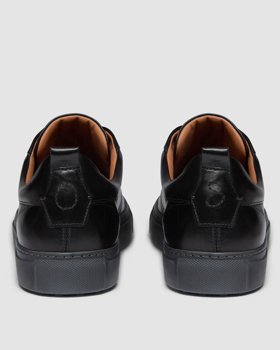 Trainers in Black - Image 3