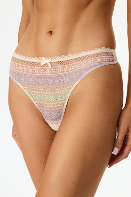 Spetsrandig T-string - Image 1