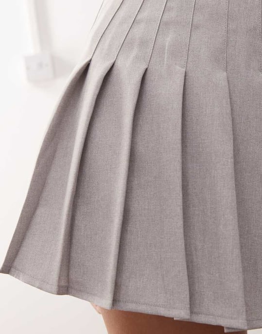 Noisy May mini pleated skort in grey - Image 3