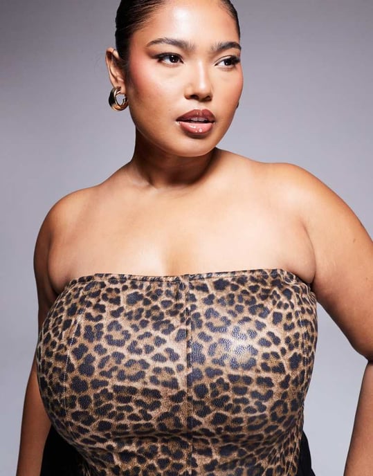 ASOS DESIGN Curve leather look corset top in leopard - Image 4
