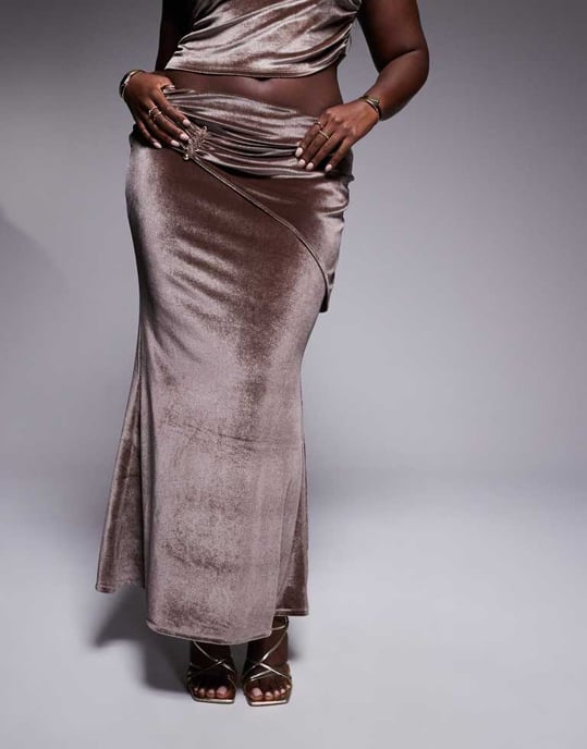 ASOS DESIGN Curve co-ord velvet drape fishtail maxi skirt in mink - Image 2
