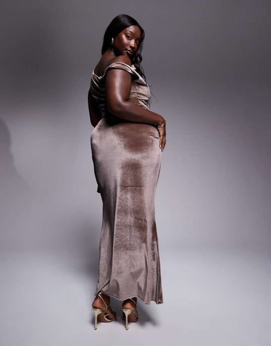 ASOS DESIGN Curve co-ord velvet drape fishtail maxi skirt in mink - Image 4