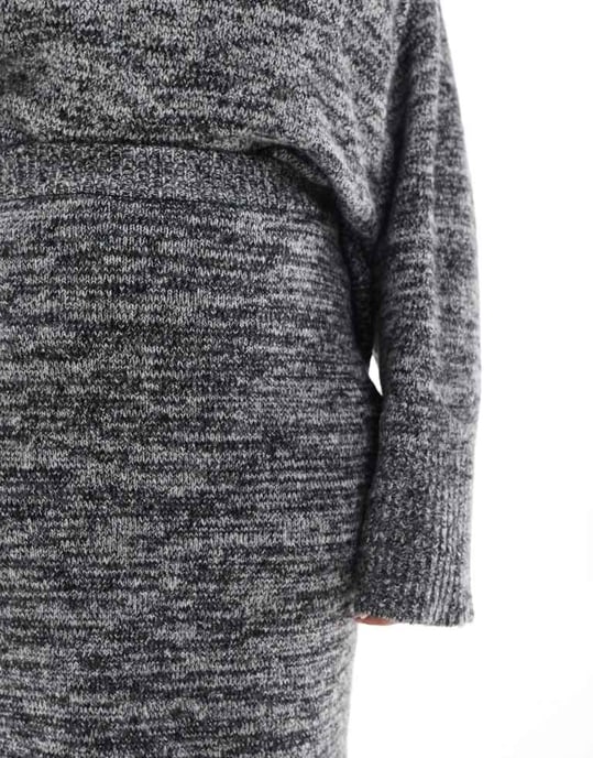 Vero Moda Curve knitted midi skirt co-ord in mono melange - Image 3