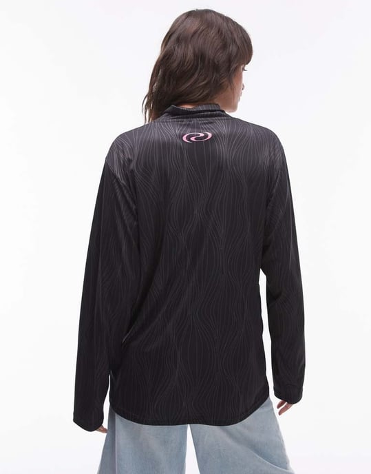 Resume high neck quarter zip oversized sporty top with pink logo - Image 3