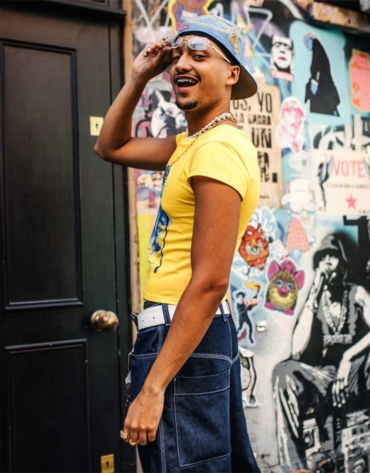 Labelrail x OliBrom crop fitted t-shirt with blurred flower graphic in yellow - Image 3