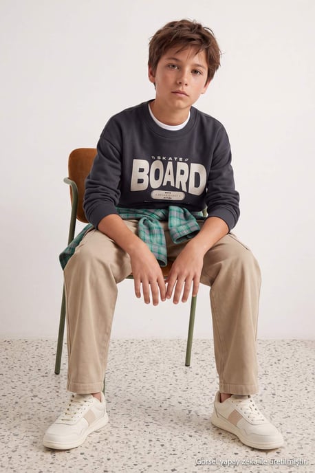 TRENDYOLKIDS Boys Gray Graphic Long Regular fit Sweatshirts - Image 3