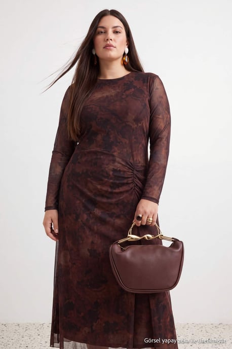 Trendyol Curve Dames Bruin Met grafische print Maxi Lang A-lijn Grote maten Jurk - Image 2