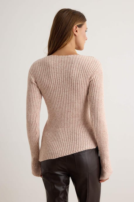 TRENDYOLMİLLA Women's Beige Plain Long Fitted Sweaters - Image 3