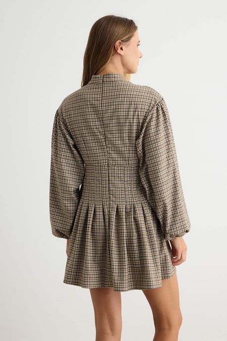 TRENDYOLMİLLA Dames Bruin Geruit Kort / Mini Lang A-lijn Jurken - Image 3